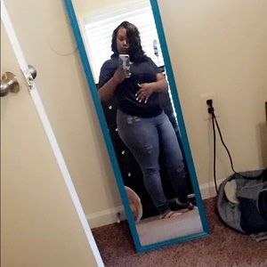 Meet your Posher, Johnette